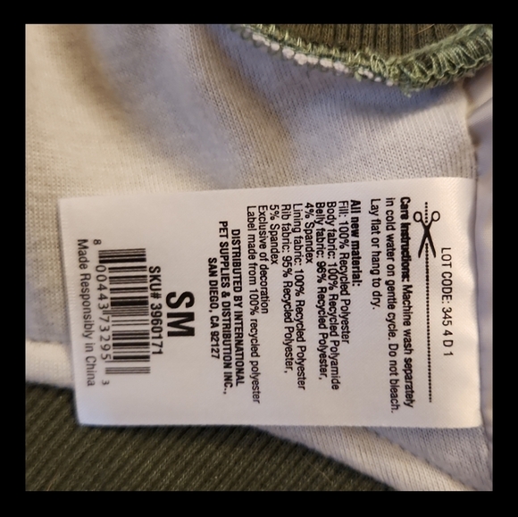 Reddy- Quilted Bomber Dog Jacket in Olive Green Small - Picture 5 of 6